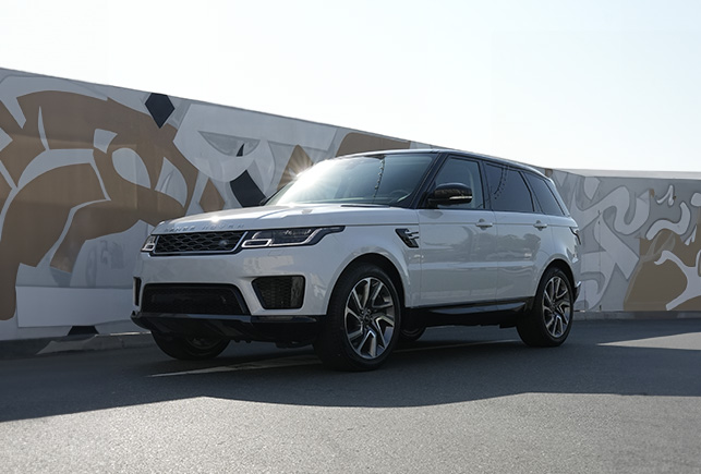 6 52 Rent Land Rover Dubai